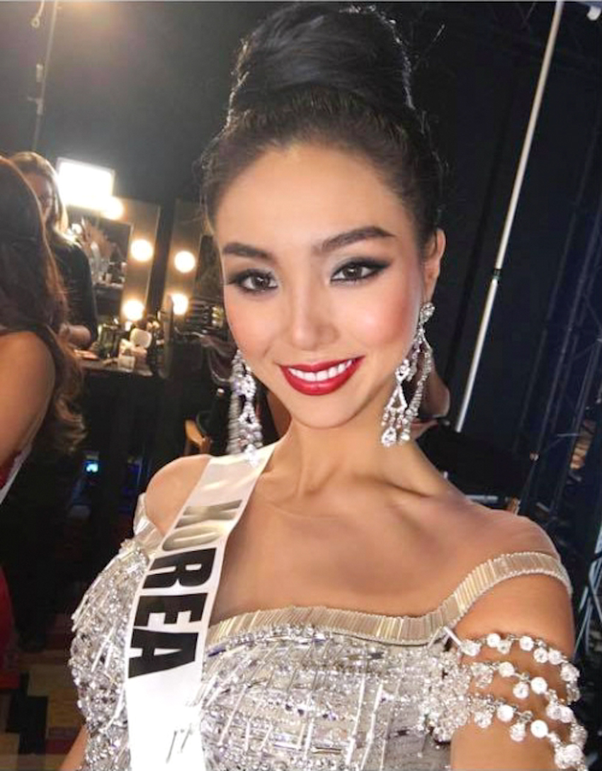 DN-Hoa-hau-Han-Quoc-Miss-Universe-2017-thiet-ke-cua-Chung-Thanh-Phong-BaiDN-221117-5