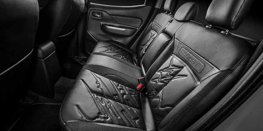 Bán tải Mitsubishi Triton độ off-road đầy cá tính qua tay Pickup Design