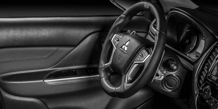 Bán tải Mitsubishi Triton độ off-road đầy cá tính qua tay Pickup Design