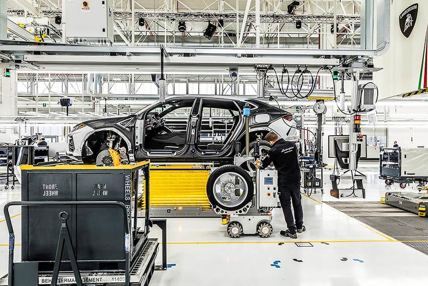 nhà máy sản xuất siêu SUV Lamborghini URUS 24