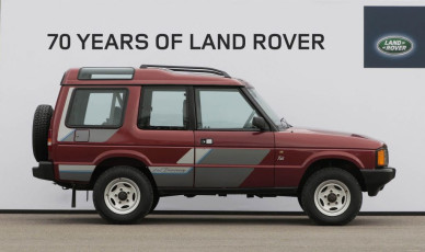 land-rover-70-THE-FIRST-PRODUCTION-DISCOVERY-copy