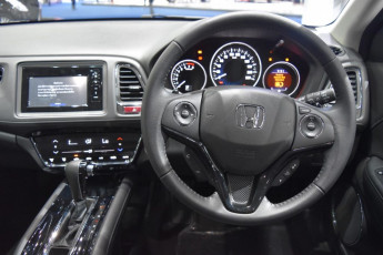 welovecar.vn-Honda-HR-V-interior-showcased-at-the-BIMS-2017
