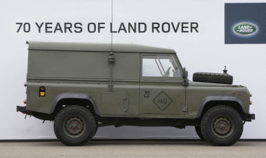 land-rover-70-DEFENDER-110-FFR-copy