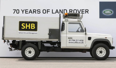 land-rover-70-DEFENDER-130-DROPSIDE-TIPPER-copy