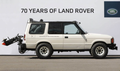 land-rover-70-THE-FLOATING-DISCOVERY-copy