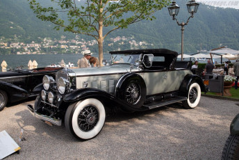 Cadillac-V16-Fleetwood-Roadster-137530