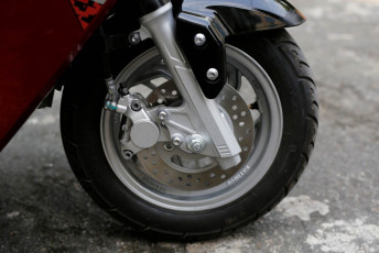 welovecar-yadea-u-like-11