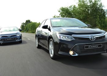Toyota Camry 2015 – Trẻ trung hơn, hoàn hảo hơn