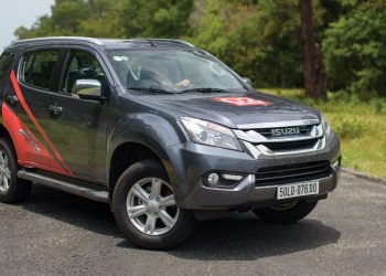 Isuzu MU-X – Bền bỉ và tiện dụng