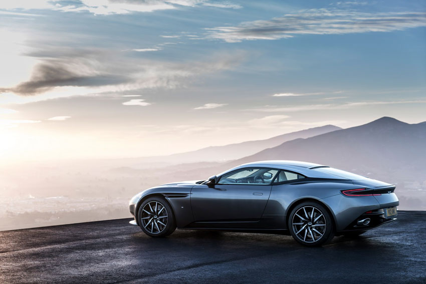 Aston Martin có nguy cơ phải ngừng sản xuất tại Anh