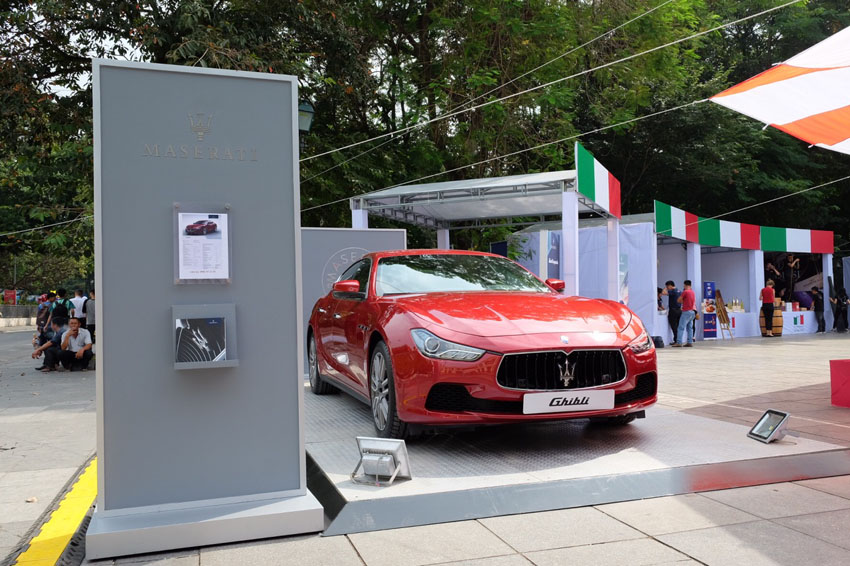 Maserati Ghibli xuất hiện trong Tuần lễ Italia - ASEAN tại Hà Nội