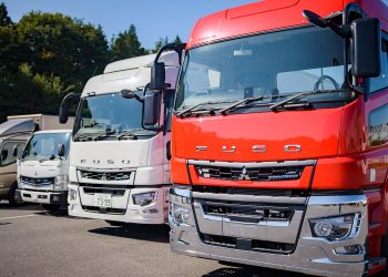 Trải nghiệm xe tải điện hoàn toàn FUSO tại Nhật Bản