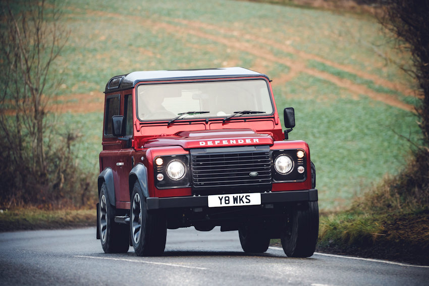 Kỷ niệm 70 năm, Land Rover trình làng phiên bản đặc biệt Defender Works V8