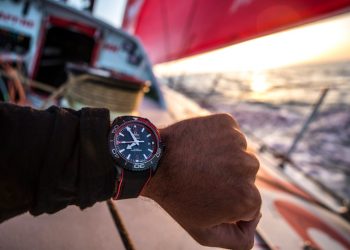 Omega ra mắt đồng hồ mới cho cuộc đua Volvo Ocean Race