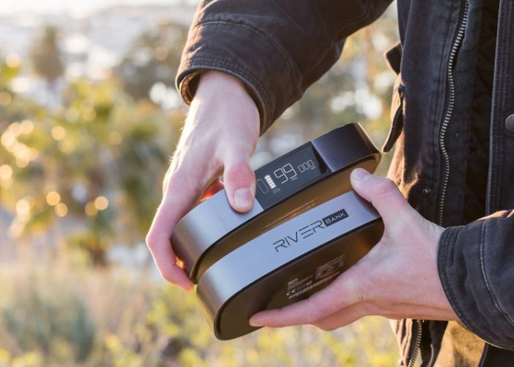 Sạc dự phòng River Bank 51.200mAh, khả năng kích điện ôtô