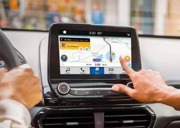 Ford tích hợp hệ thống dẫn đường và thông tin giao thông Waze vào SYNC 3