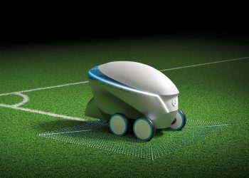 Nissan sản xuất robot tự hành để vẽ sân bóng đá