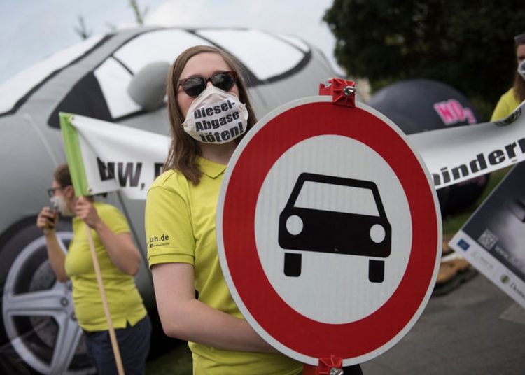 Thành phố đầu tiên của châu Âu bắt đầu cấm xe chạy dầu diesel