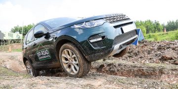 Trải nghiệm off-road các mẫu xe Land Rover tại TP. Hồ Chí Minh