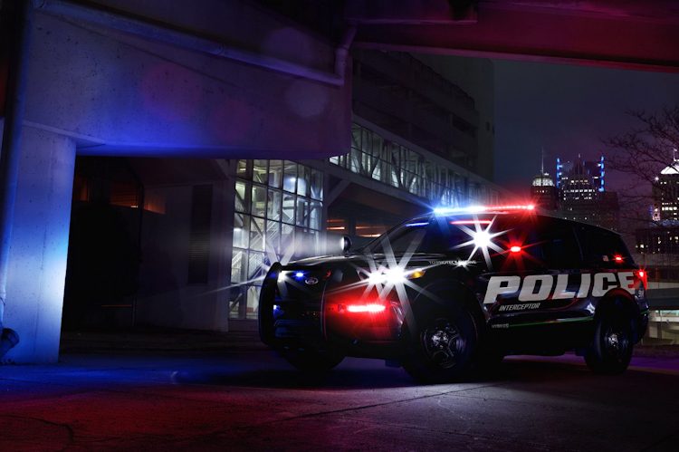 Ford Explorer hybrid 2020 hé lộ phiên bản xe tuần tra