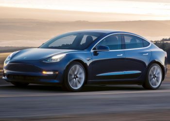 Tesla tăng tốc sản xuất Model 3 lên 3.500 chiếc/ tuần, đặt mục tiêu 5.000 chiếc/ tuần