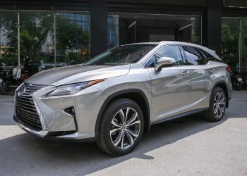 Lexus RX350L 7 chỗ đầu tiên về Việt Nam giá 5 tỷ