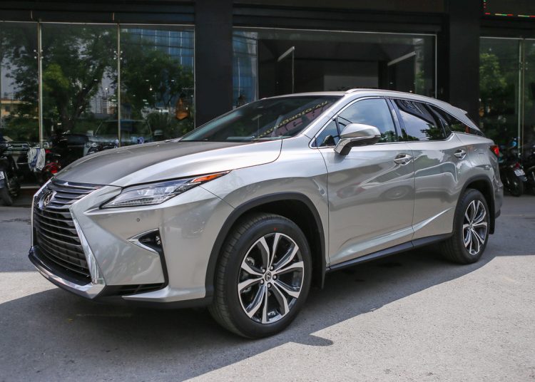 Lexus RX350L 7 chỗ đầu tiên về Việt Nam giá 5 tỷ