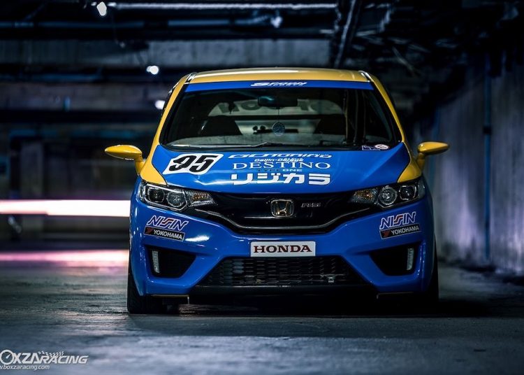Honda Jazz biến hình thể thao theo phong cách xe đua Spoon Sport