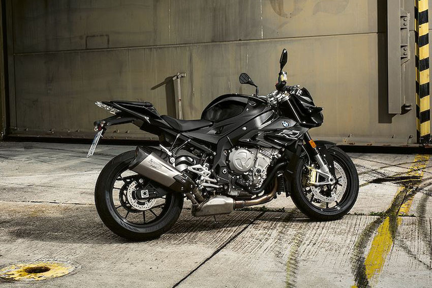 BMW Motorrad thay áo mới, tùy chọn trang bị dòng S1000 đời 2019