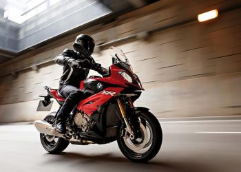 BMW Motorrad thay áo mới, tùy chọn trang bị dòng S1000 đời 2019