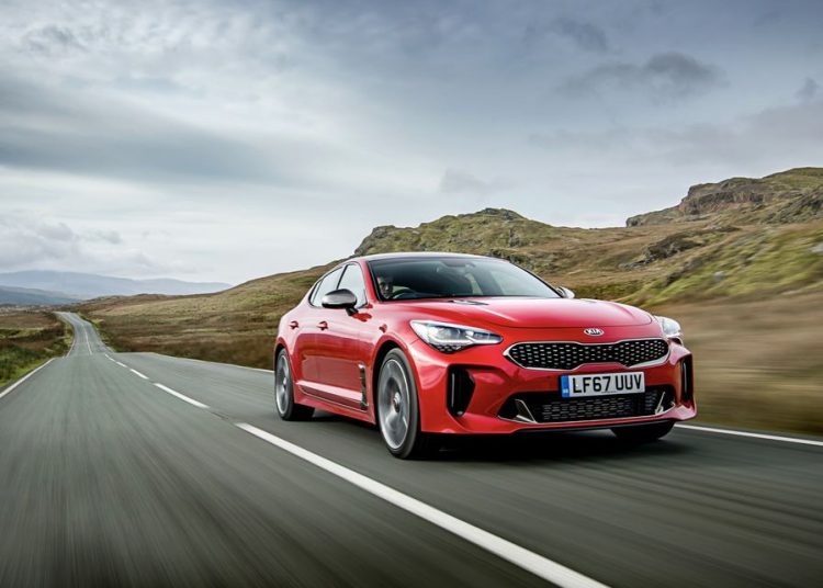 Kia Stinger GT chính thức “đặt lốp” tại Đông Nam Á, giá từ 33.000 USD