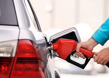 Nắng nóng, có nên đổ đầy bình xăng ôtô và xe máy không?