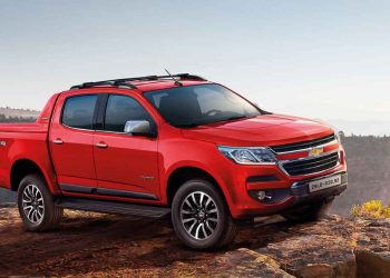 Chevrolet Colorado bổ sung thêm động cơ 2.5L VGT và phiên bản mới