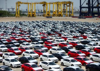 Số lượng ôtô nhập khẩu trong tháng “cô hồn” bất ngờ tăng cao