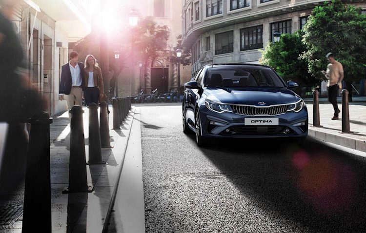 Kia Optima 2019 được nâng cấp, giá từ 28.822 USD
