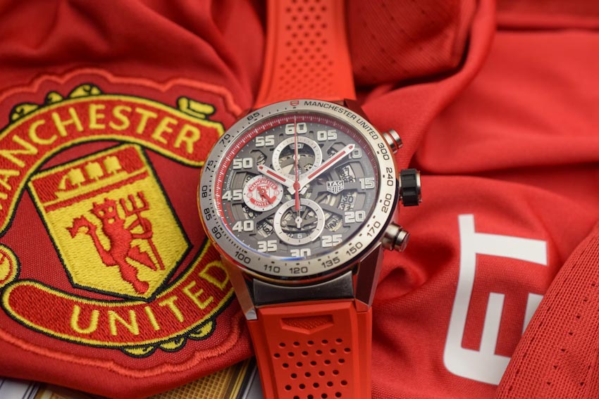 Đồng hồ TAG Heuer Manchester United Carrera Heuer Calibre 01