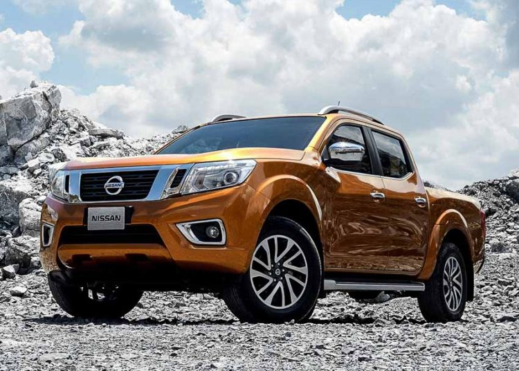 Xe bán tải Nissan Navara VL Plus ra mắt ở Malaysia, giá từ 688 triệu