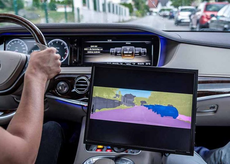 Bosch-hop-tac-Daimler-phat-trien-xe-tu-lai-cap-do-5