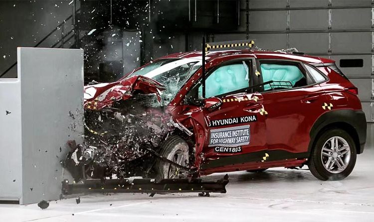 Hyundai-Kona-2018-dat-chuan-chung-nhan-an-toan-IIHS