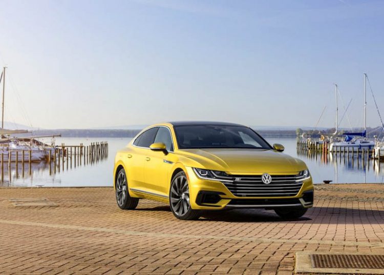 Volkswagen quyên góp Arteon bản cao cấp nhất làm từ thiện tại Pebble Beach