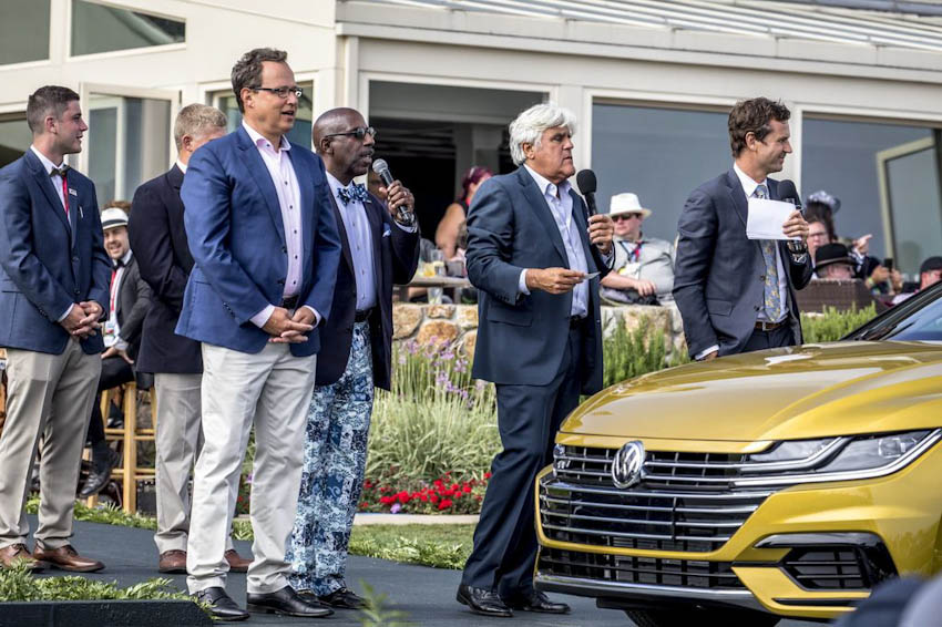 Volkswagen quyên góp Arteon bản cao cấp nhất làm từ thiện tại Pebble Beach