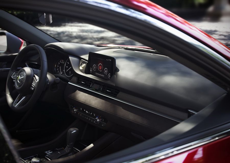 Tháng 9 tới, Mazda 6 2018 sẽ cập nhật miễn phí Android Auto và Apple CarPlay