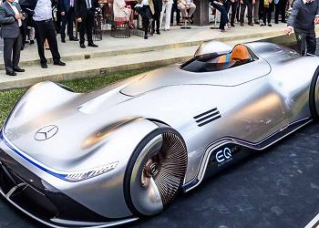 mui-ten-bac-Mercedes-Benz-EQ-Silver-Arrow