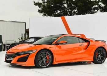 Siêu xe Acura NSX 2019 với màu sơn mới, giá từ 157.500 USD