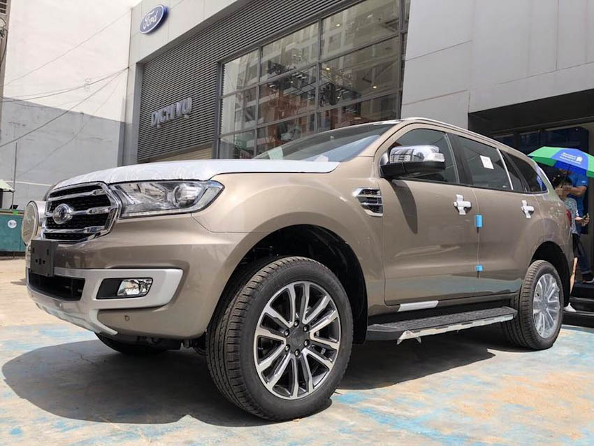 Rò rỉ thông số chi tiết và giá bán Ford Everest 2018 sắp ra mắt tại Việt Nam