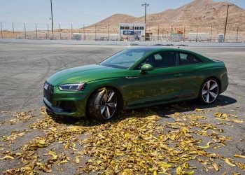 Video thử nghiệm Audi RS5 2018 có trượt vỏ chuối