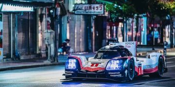 Hình ảnh chiếc xe đua huyền thoại Porsche 919 Hybrid trên đường phố Bangkok