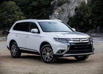 Giá xe Mitsubishi Outlander cập nhật tháng 9/2018