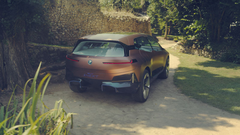 Hé lộ hình ảnh đầu tiên concept xe điện BMW Vision iNext