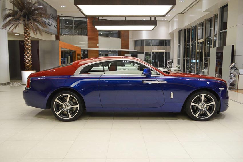 Rolls-Royce-Wraith-mau-xanh-duong-do